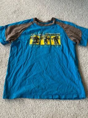 Vancouver Canada Freestyle Skateboarding Blue Graphic Tee